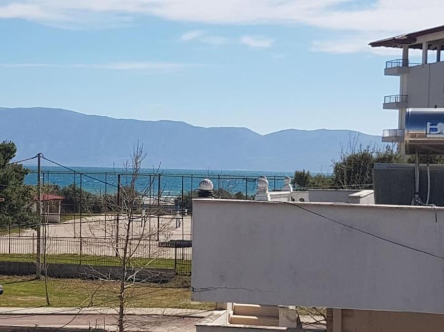 Villa Besnik, Rooms For Rent Vlore Luaran gambar