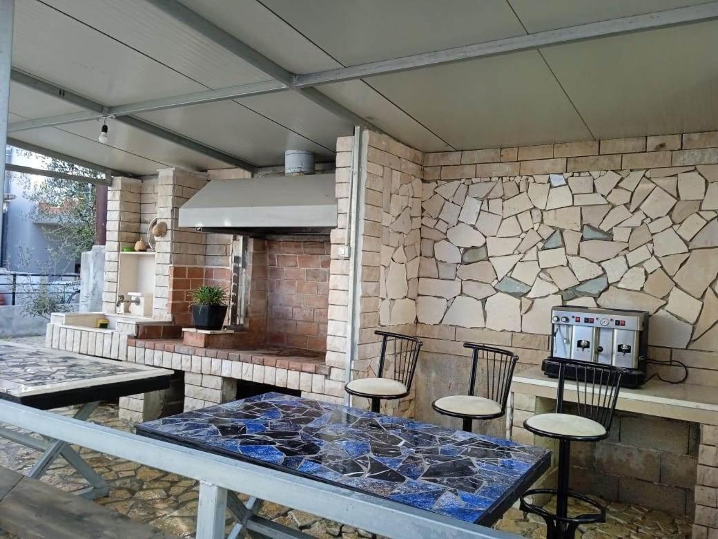 Villa Besnik, Rooms For Rent Vlore Luaran gambar