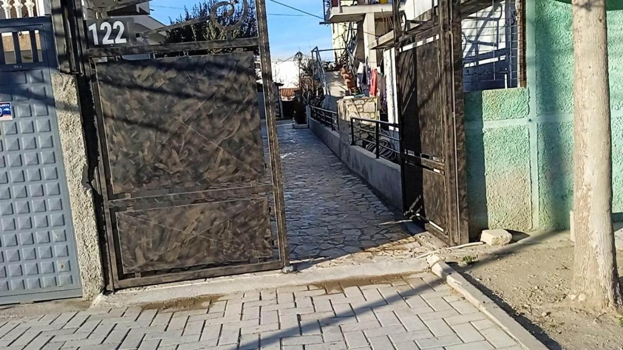 Villa Besnik, Rooms For Rent Vlore Luaran gambar